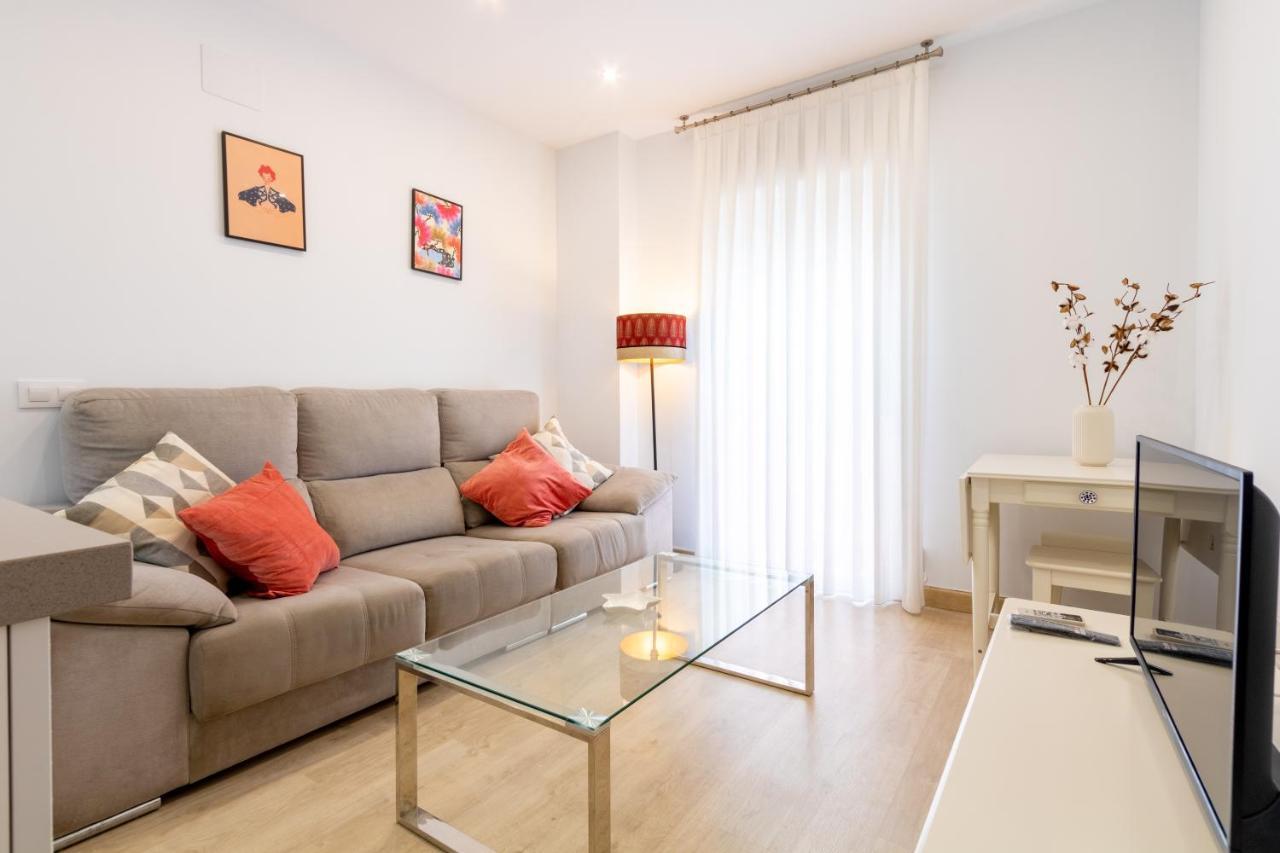 Charming 2 Bedroom Apartment Triana Bridge By Ocityzen Севиля Екстериор снимка