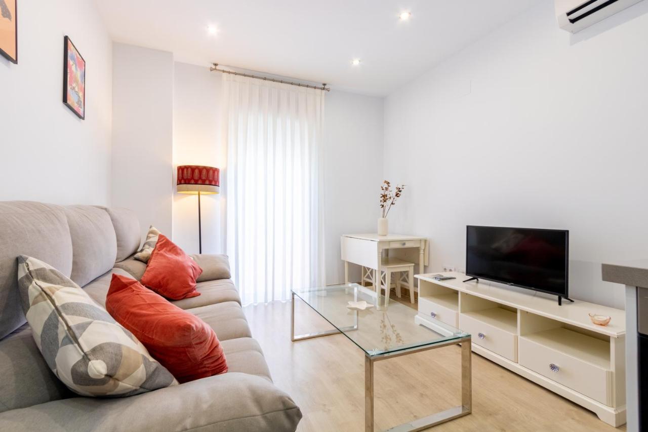 Charming 2 Bedroom Apartment Triana Bridge By Ocityzen Севиля Екстериор снимка