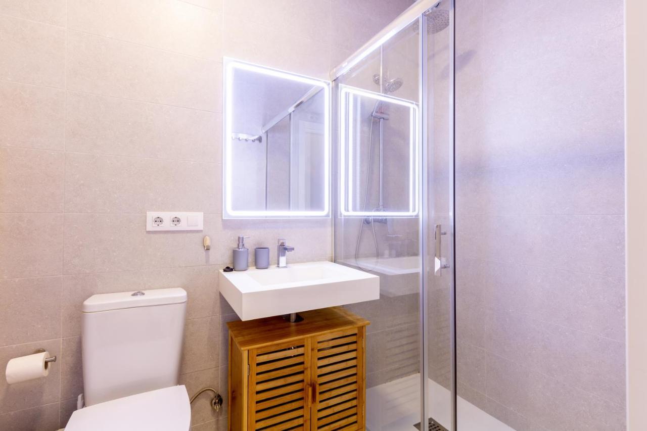 Charming 2 Bedroom Apartment Triana Bridge By Ocityzen Севиля Екстериор снимка